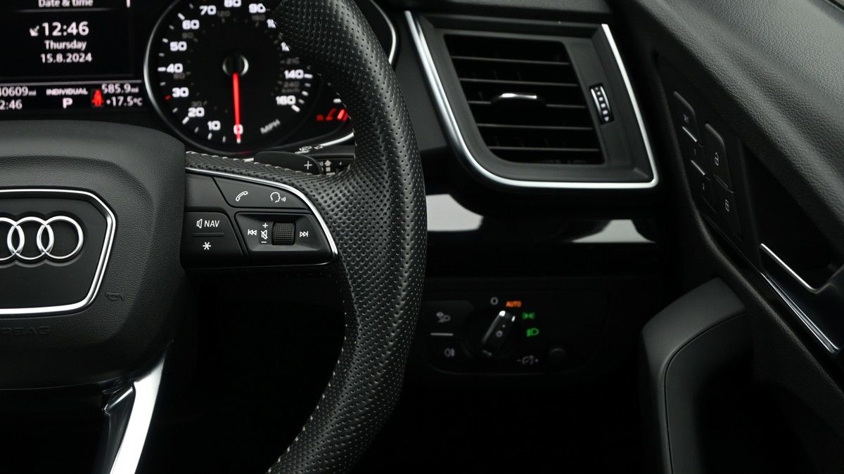 Audi Q5 Image 16