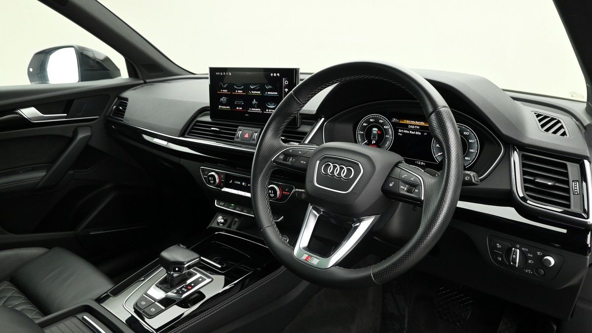 More views of Audi Q5