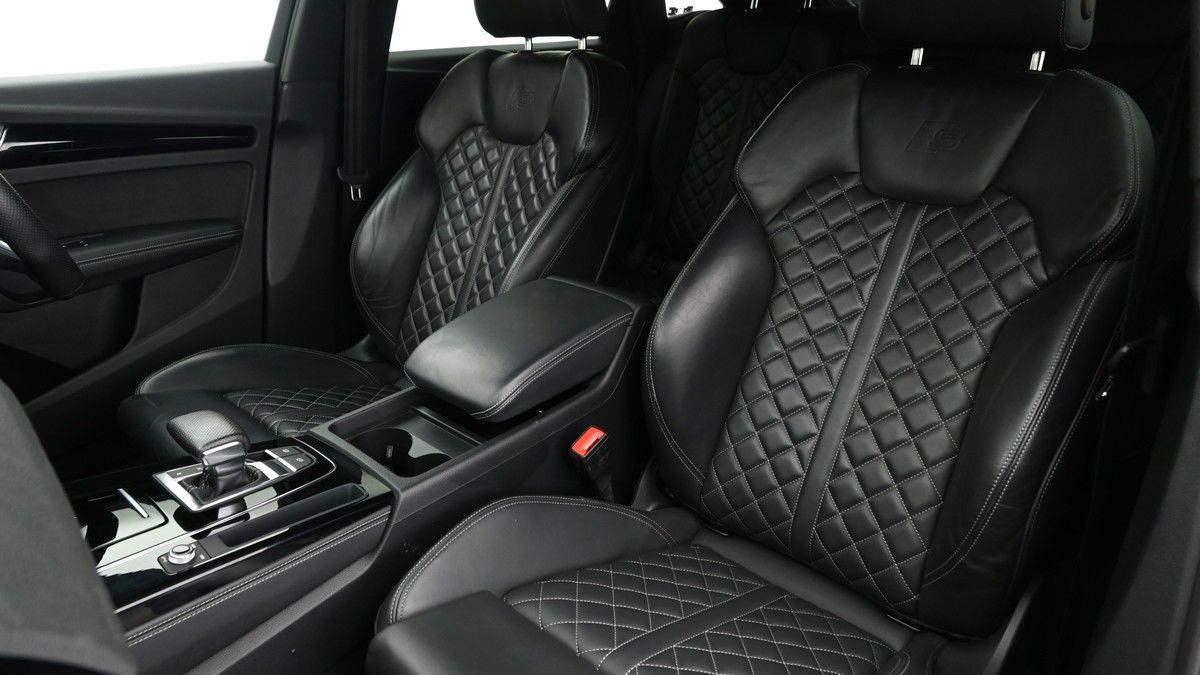 Audi Q5 Image 4