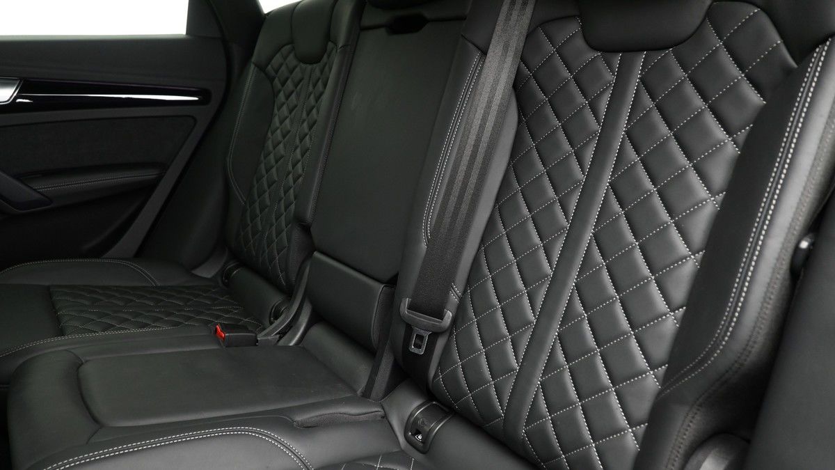 Audi Q5 Image 5