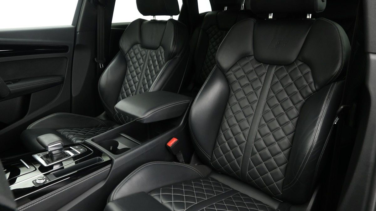 Audi Q5 Image 4