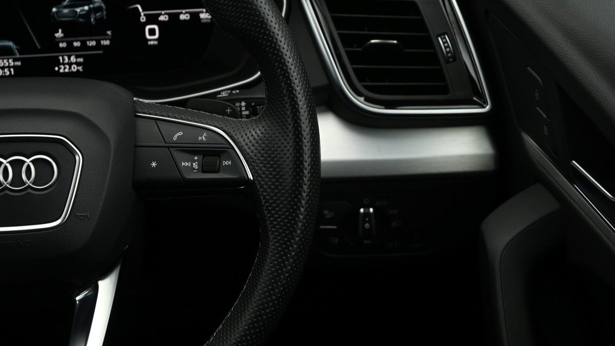 Audi Q5 Image 32