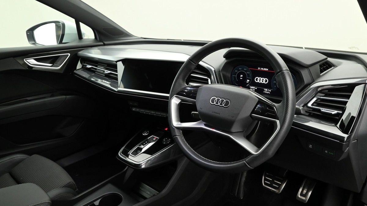 Audi Q4 e-tron Image 3