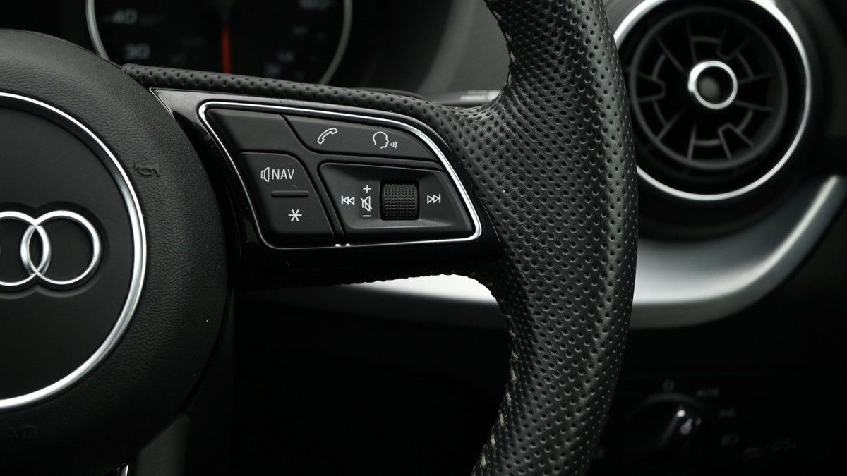 More views of Audi Q2