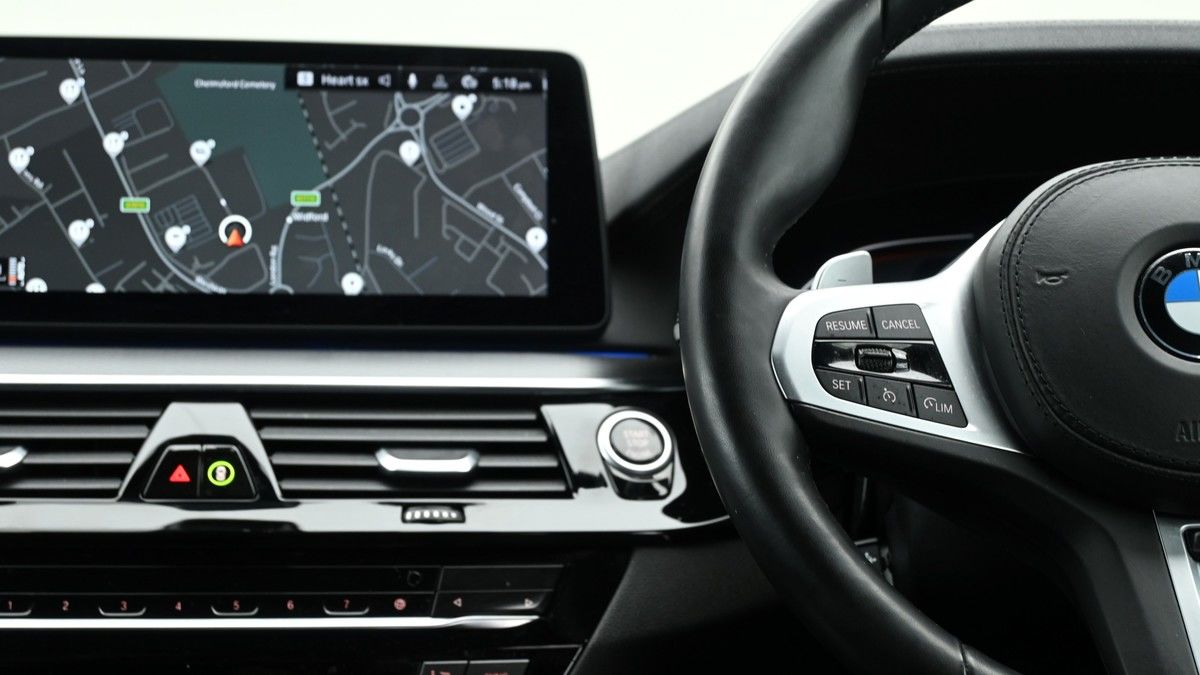 BMW 5 Series Image 14