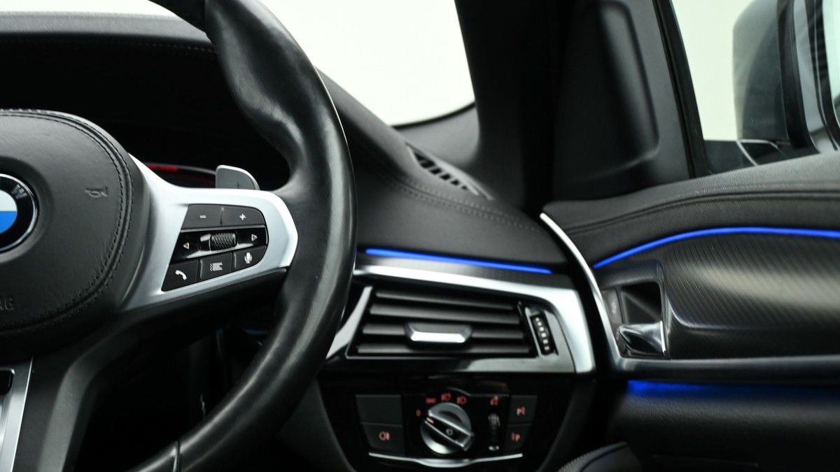 BMW 5 Series Image 15