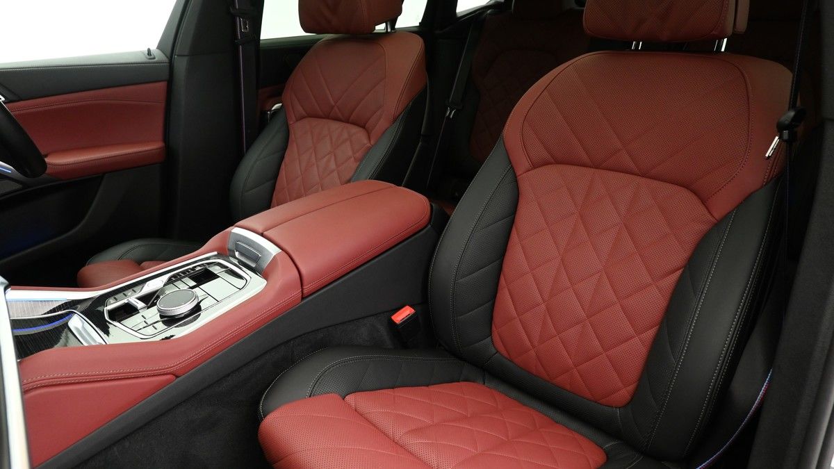 BMW X6 Image 4