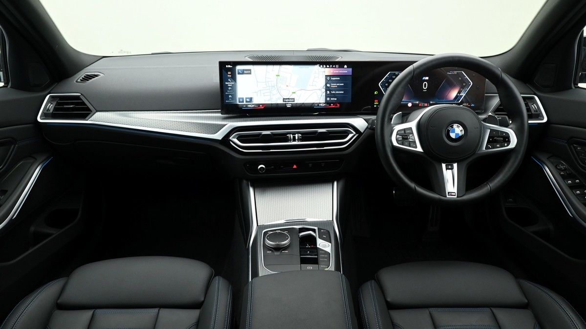 BMW 3 Series Image 14