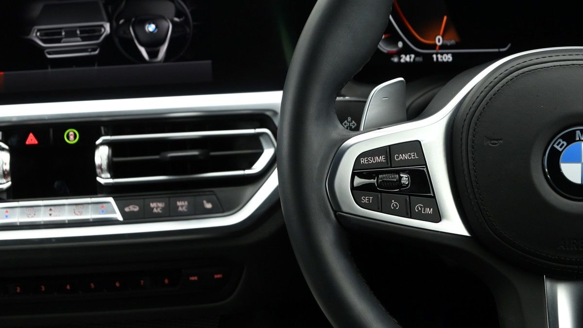 BMW 3 Series Image 15