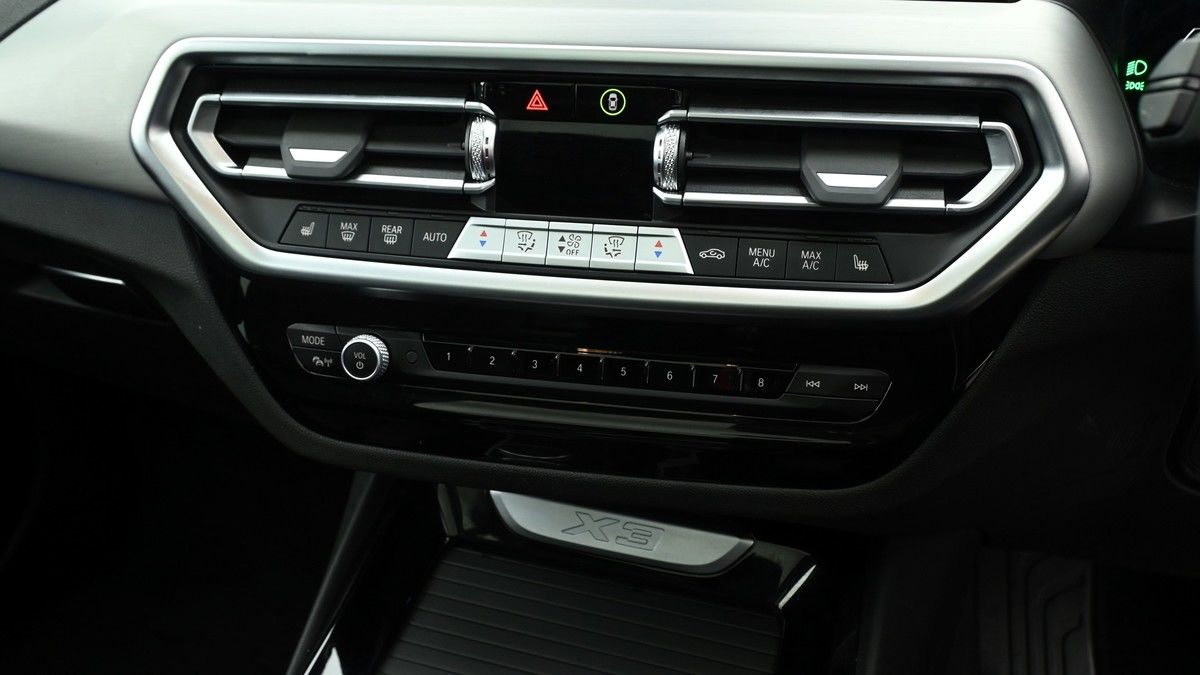 BMW X3 Image 12