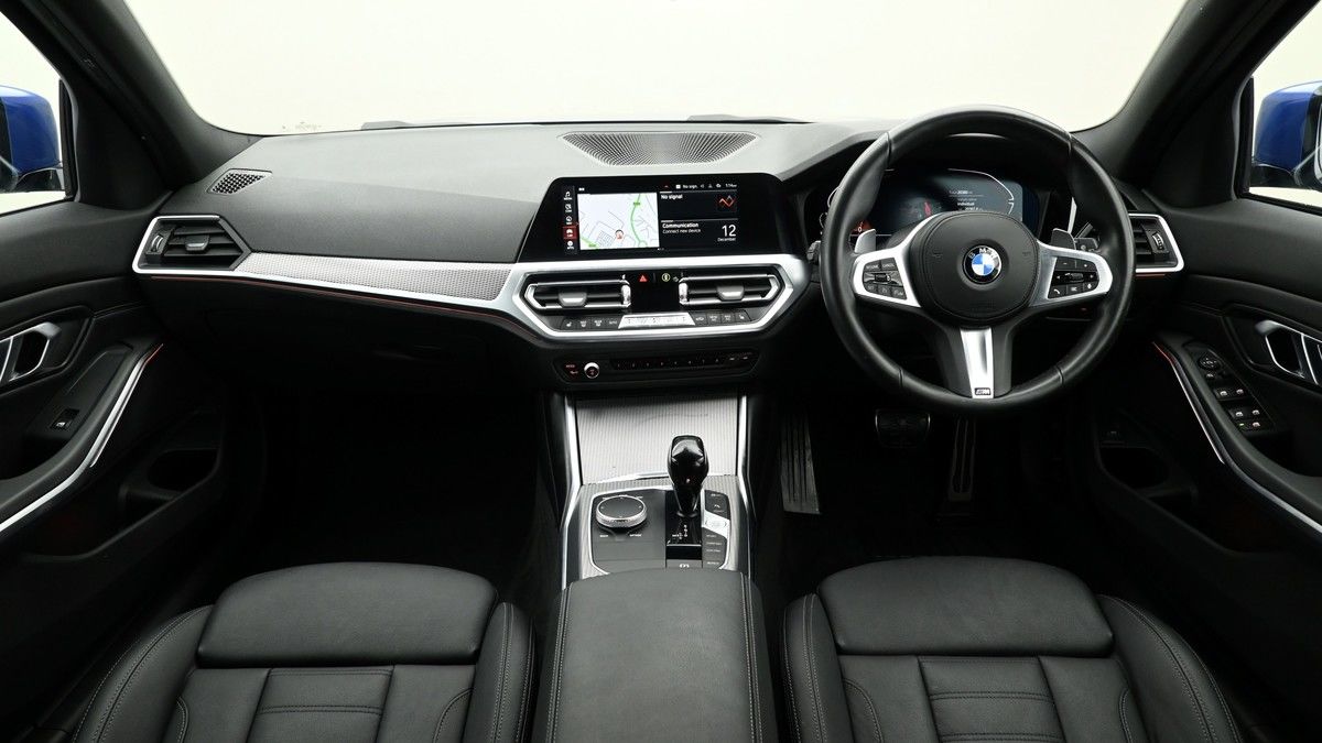 BMW 3 Series Image 14