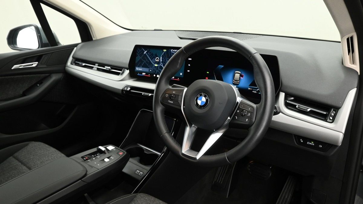 BMW 2 Series Active Tourer Image 3