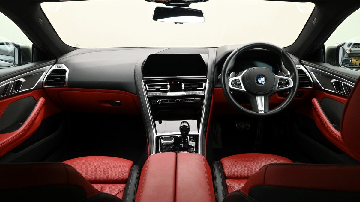 BMW 8 Series Image 14
