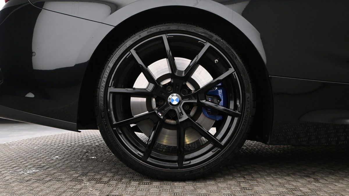 BMW 8 Series Image 9