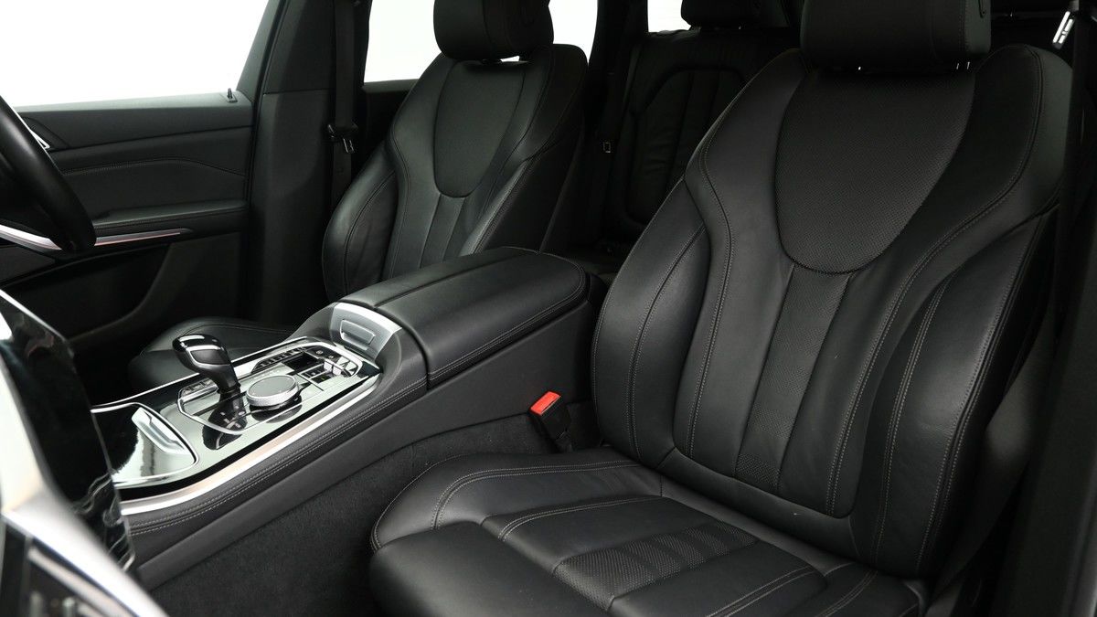 BMW X5 Image 4