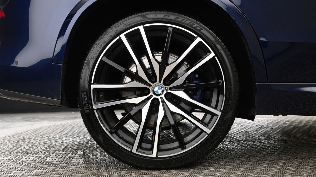 BMW X5 Image 9