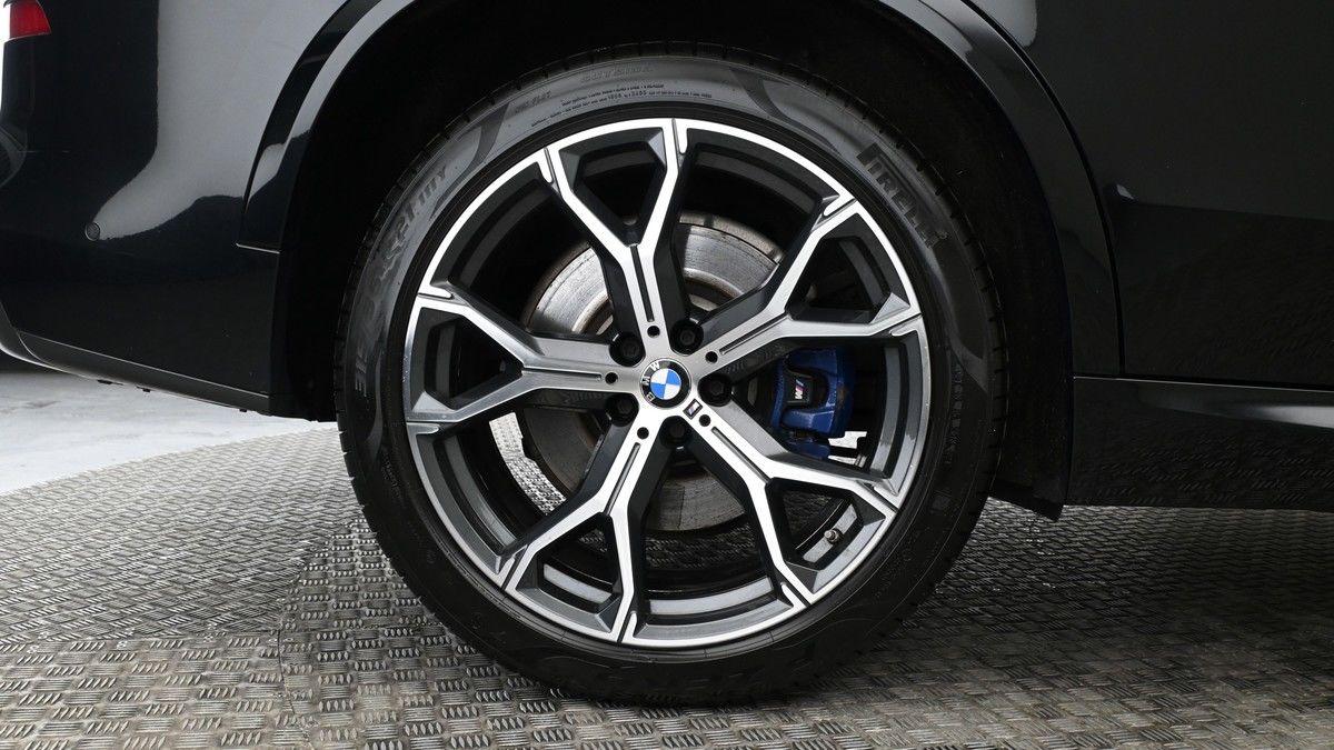 BMW X5 Image 9