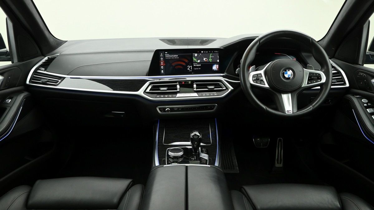 More views of BMW X7