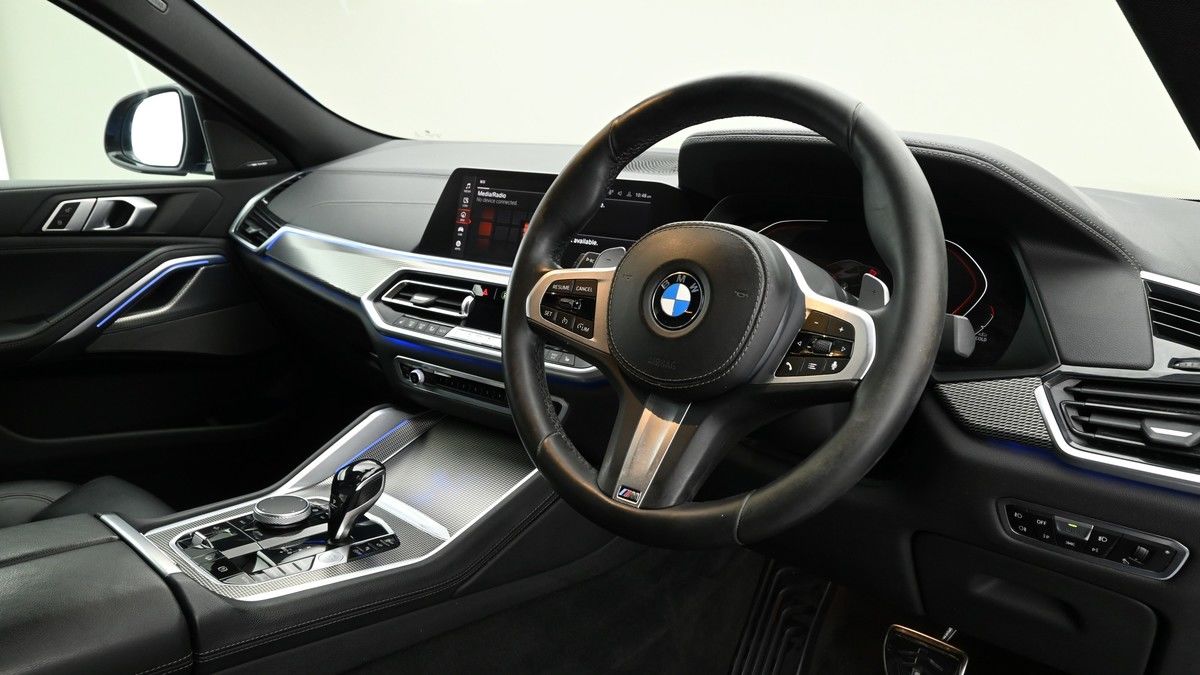 BMW X6 Image 3