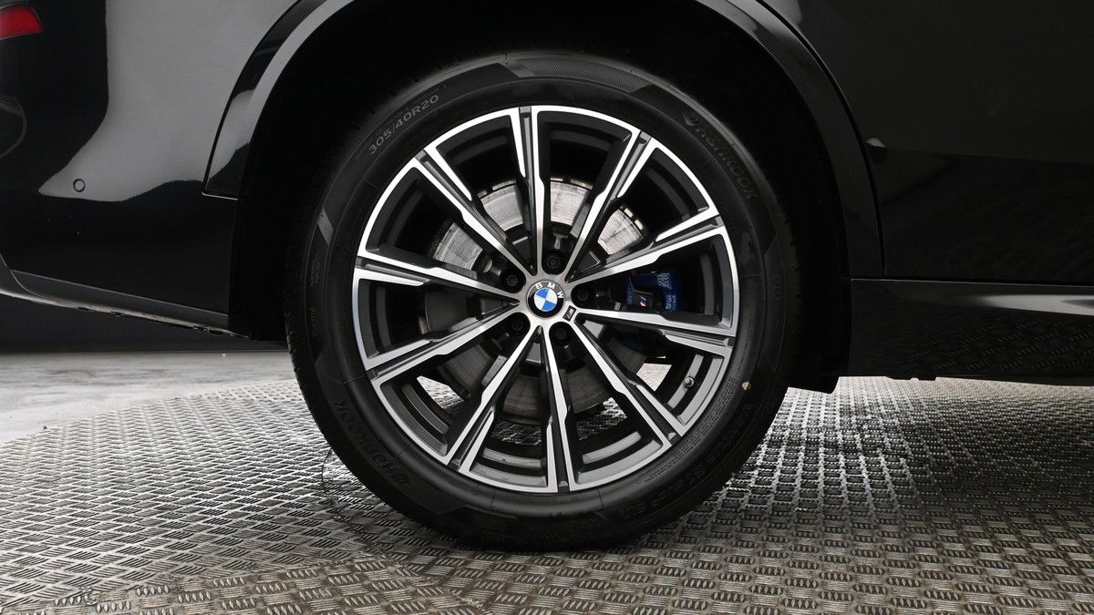 BMW X5 Image 9