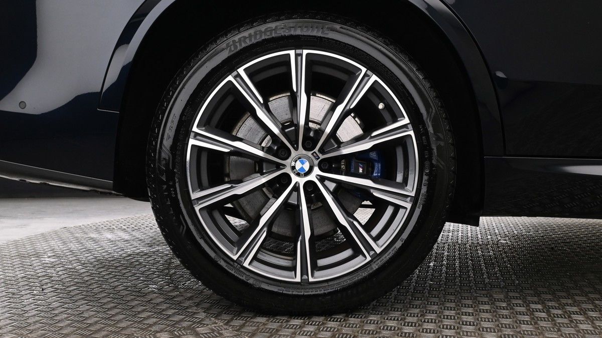 BMW X5 Image 9