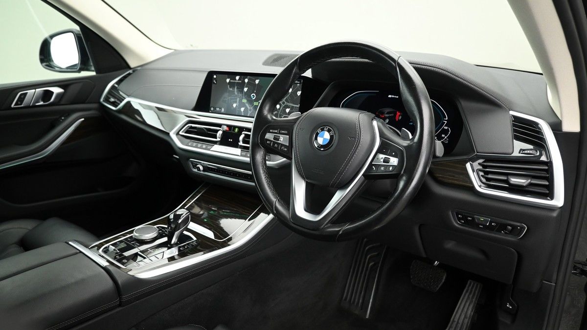 BMW X5 Image 2