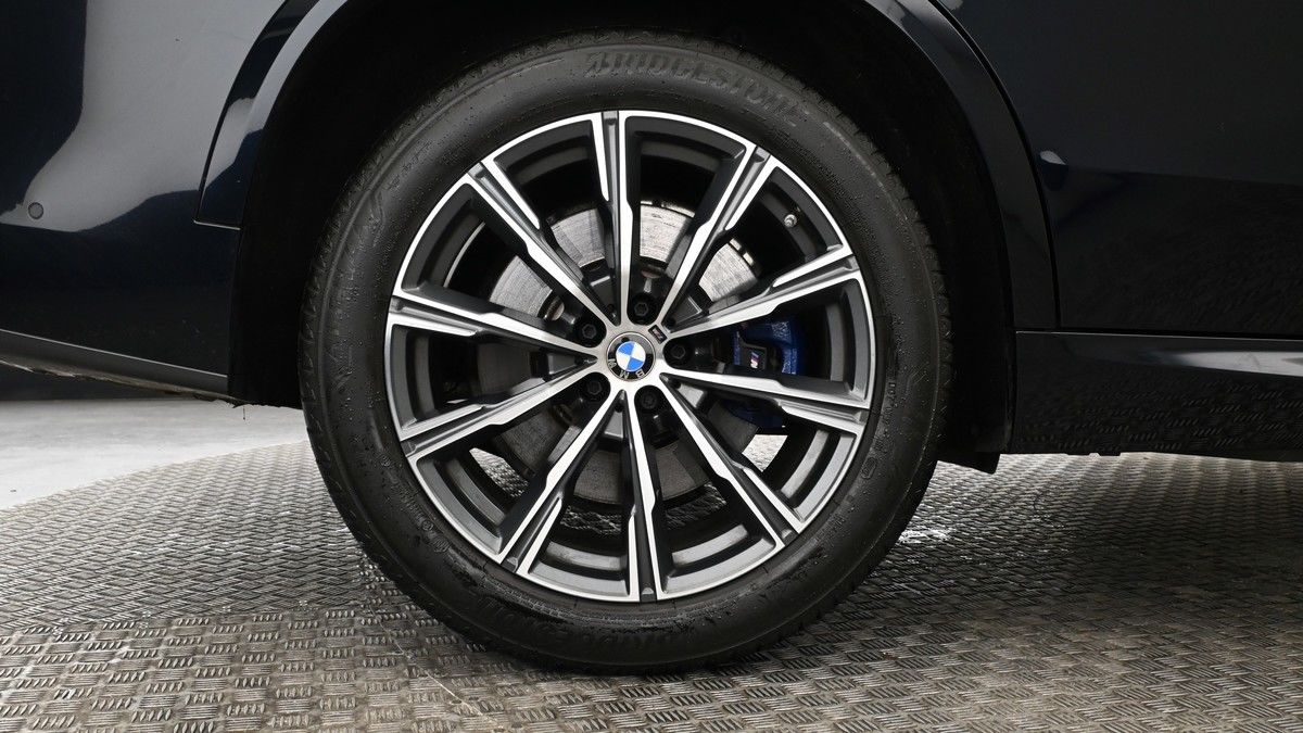 BMW X5 Image 9