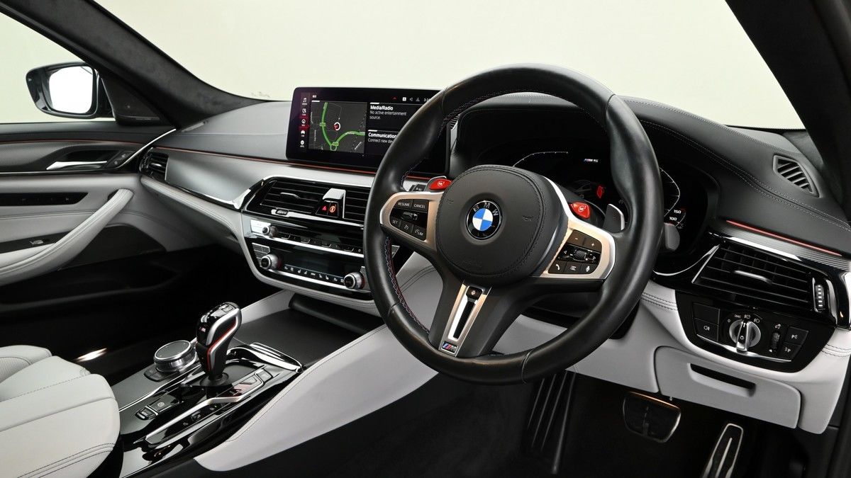 BMW M5 Image 3