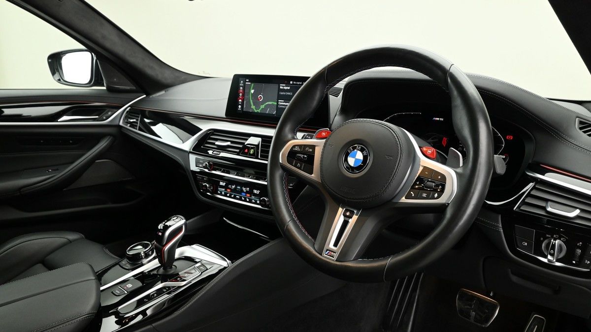 BMW M5 Image 3