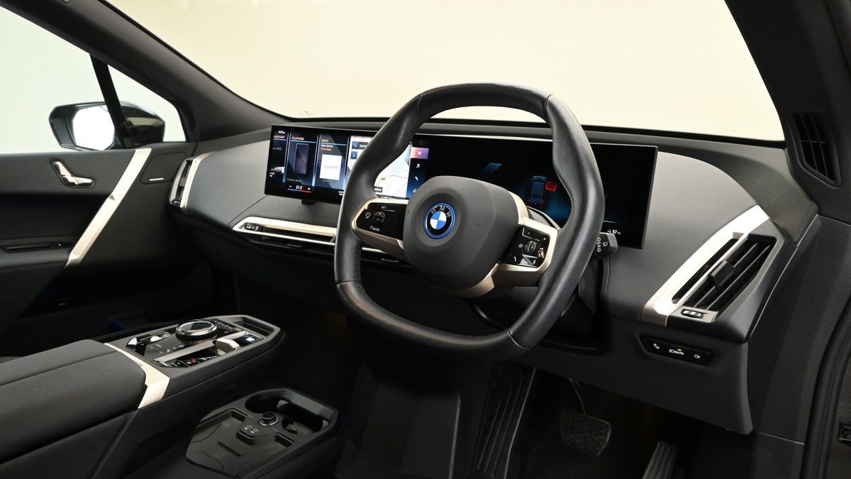 More views of BMW iX