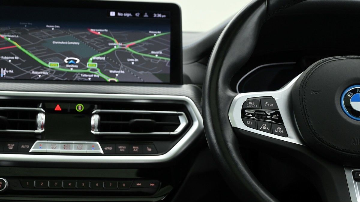 BMW iX3 Image 15