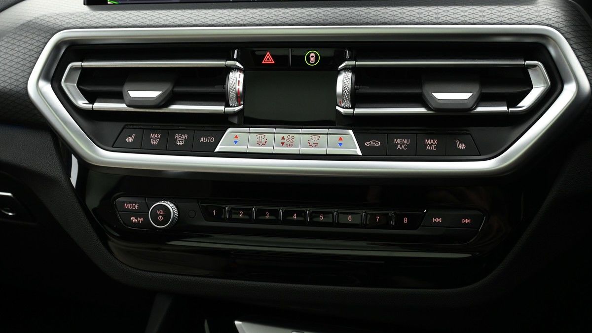 BMW iX3 Image 12