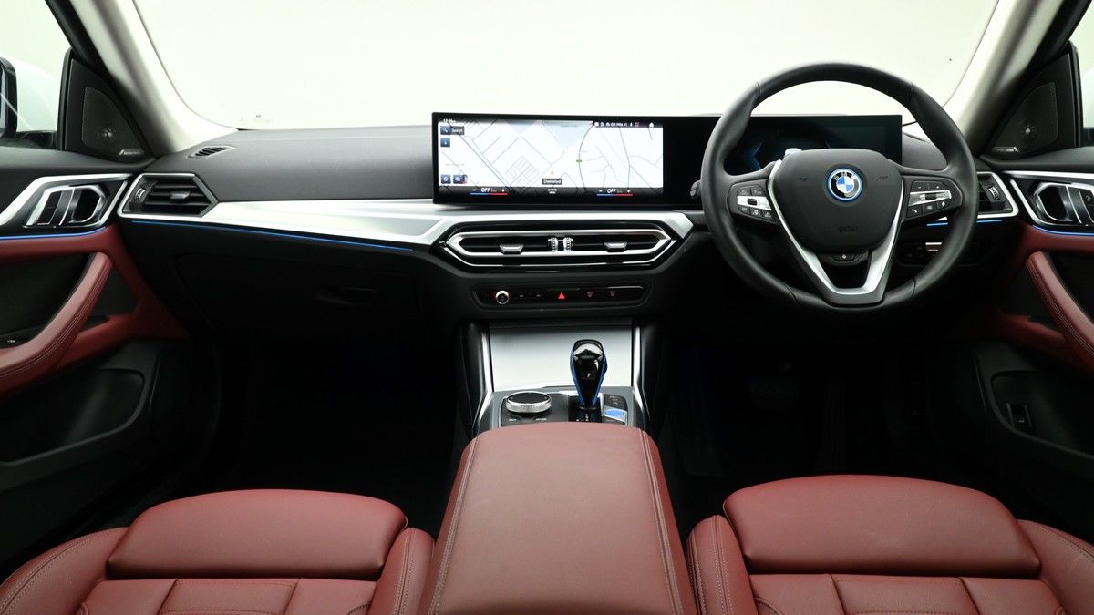 BMW i4 Image 14