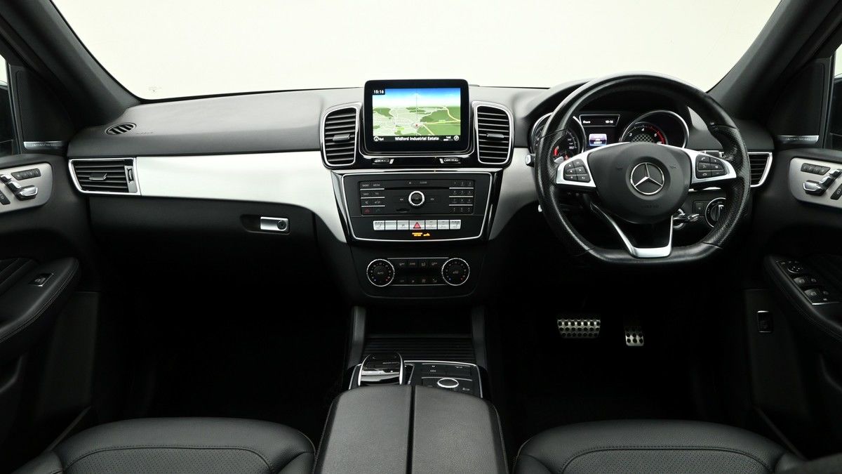 Mercedes-Benz GLE Class Image 14