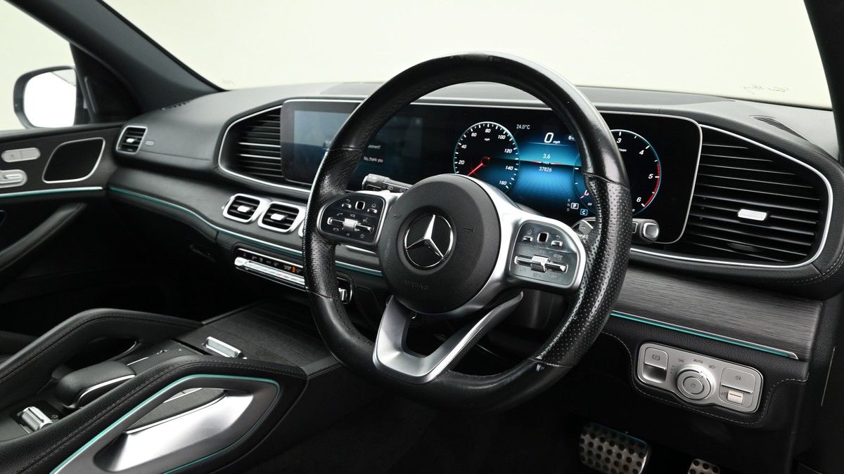 Mercedes-Benz GLE Image 3