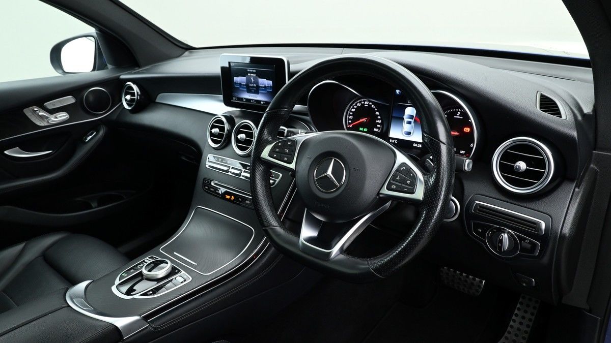 Mercedes-Benz GLC Image 3