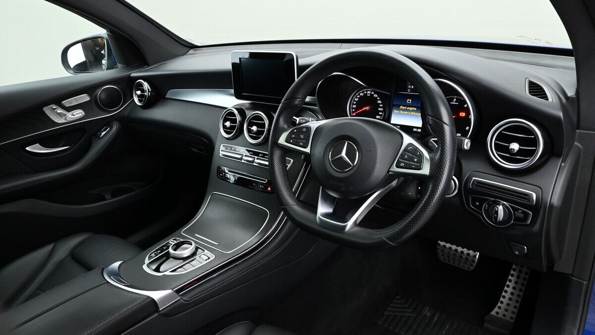 Mercedes-Benz GLC Image 3