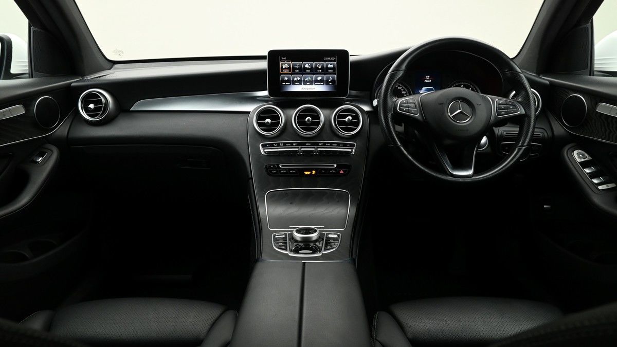 Mercedes-Benz GLC Image 14