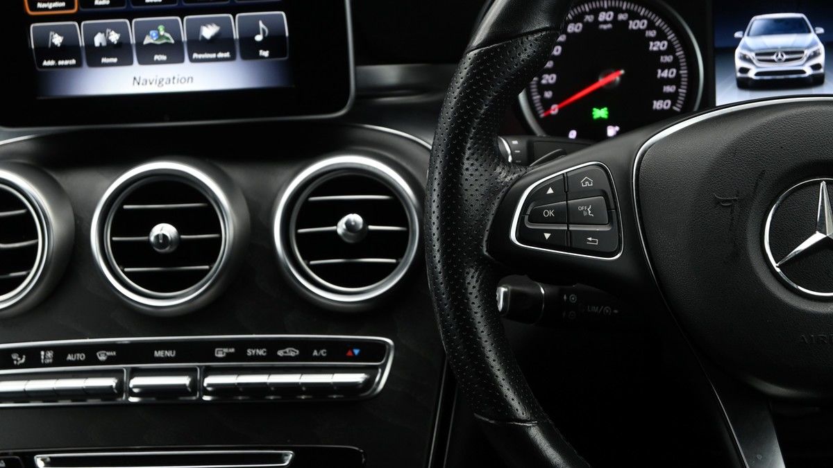 Mercedes-Benz GLC Image 15