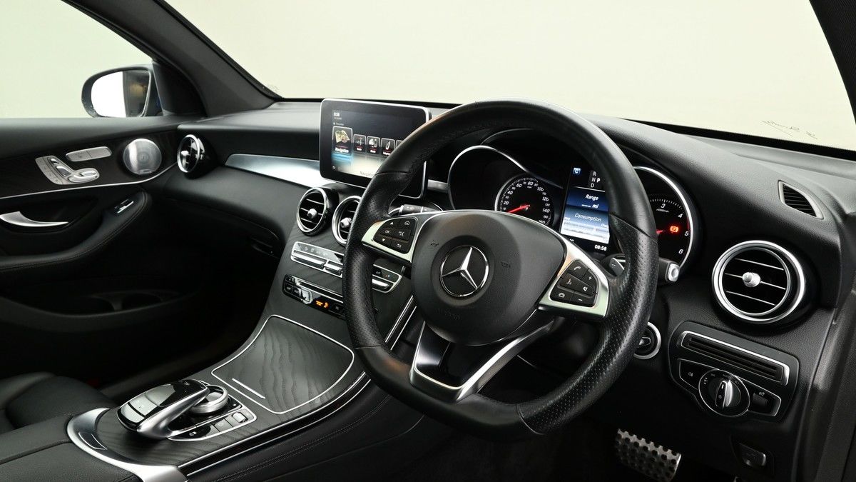 Mercedes-Benz GLC Image 3