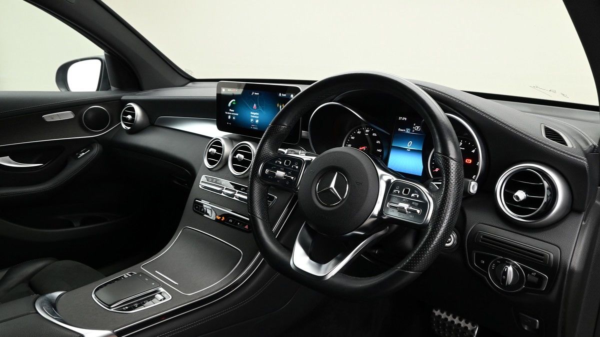 Mercedes-Benz GLC Image 3