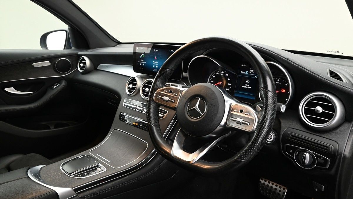 Mercedes-Benz GLC Image 3