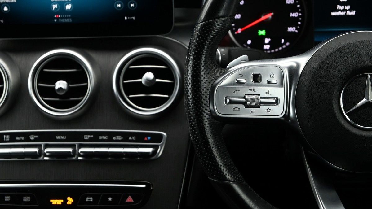 Mercedes-Benz GLC Image 15