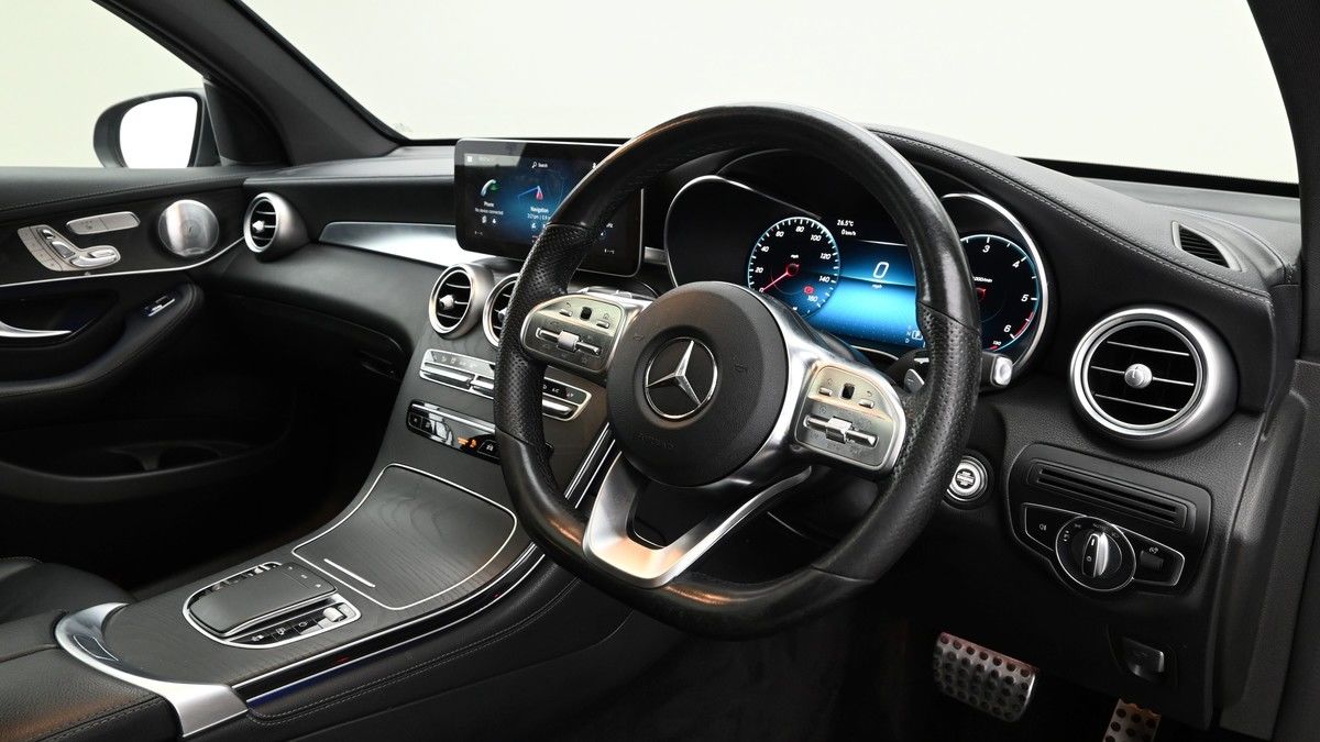 Mercedes-Benz GLC Image 3