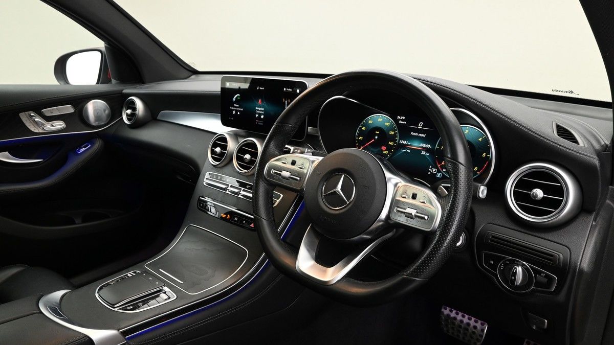 Mercedes-Benz GLC Image 3