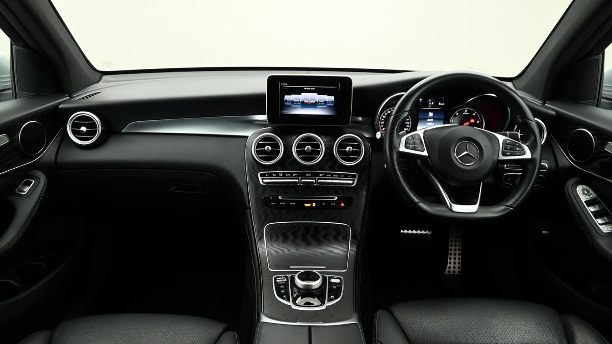 Mercedes-Benz GLC Image 14