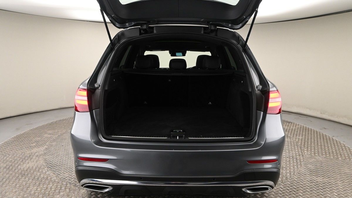 Mercedes-Benz GLC Image 10