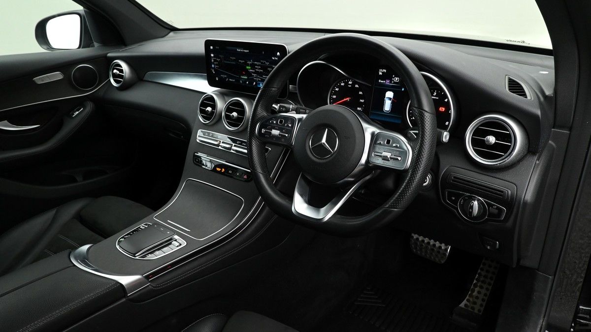 Mercedes-Benz GLC Image 2