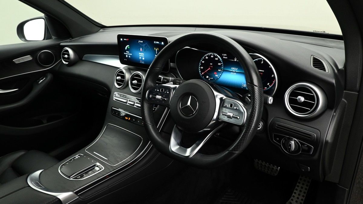 Mercedes-Benz GLC Image 3