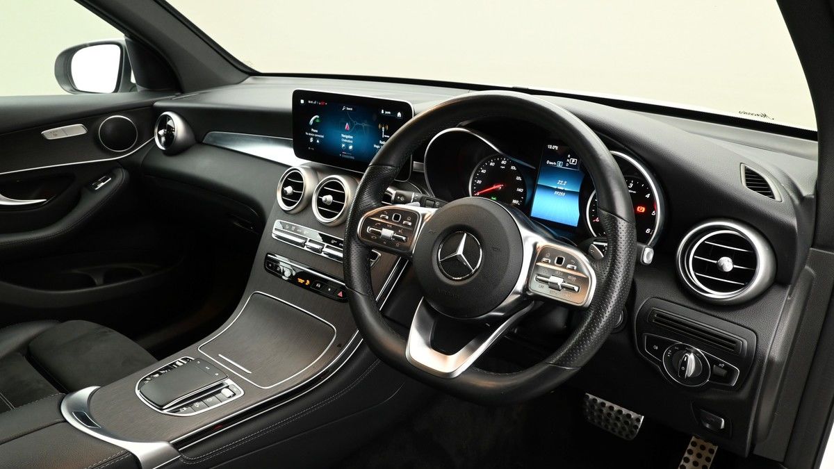 Mercedes-Benz GLC Image 3